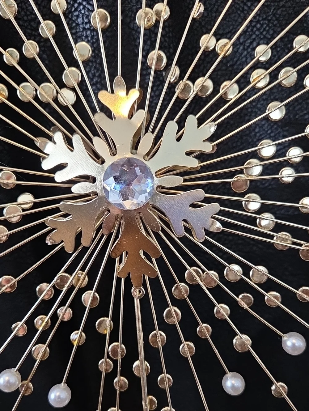 Unique Gold Pearl Burst And Rhibesyone Snowflaks Tree Topper